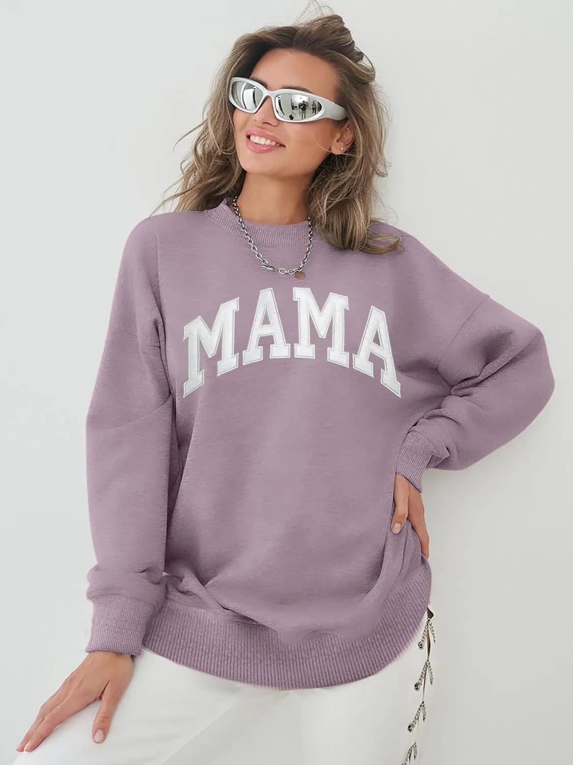 Mama Sweatshirts for Women Embroidered Mama Shirt Oversized Mom Crewneck Pullover Hoodies Long Sleeve