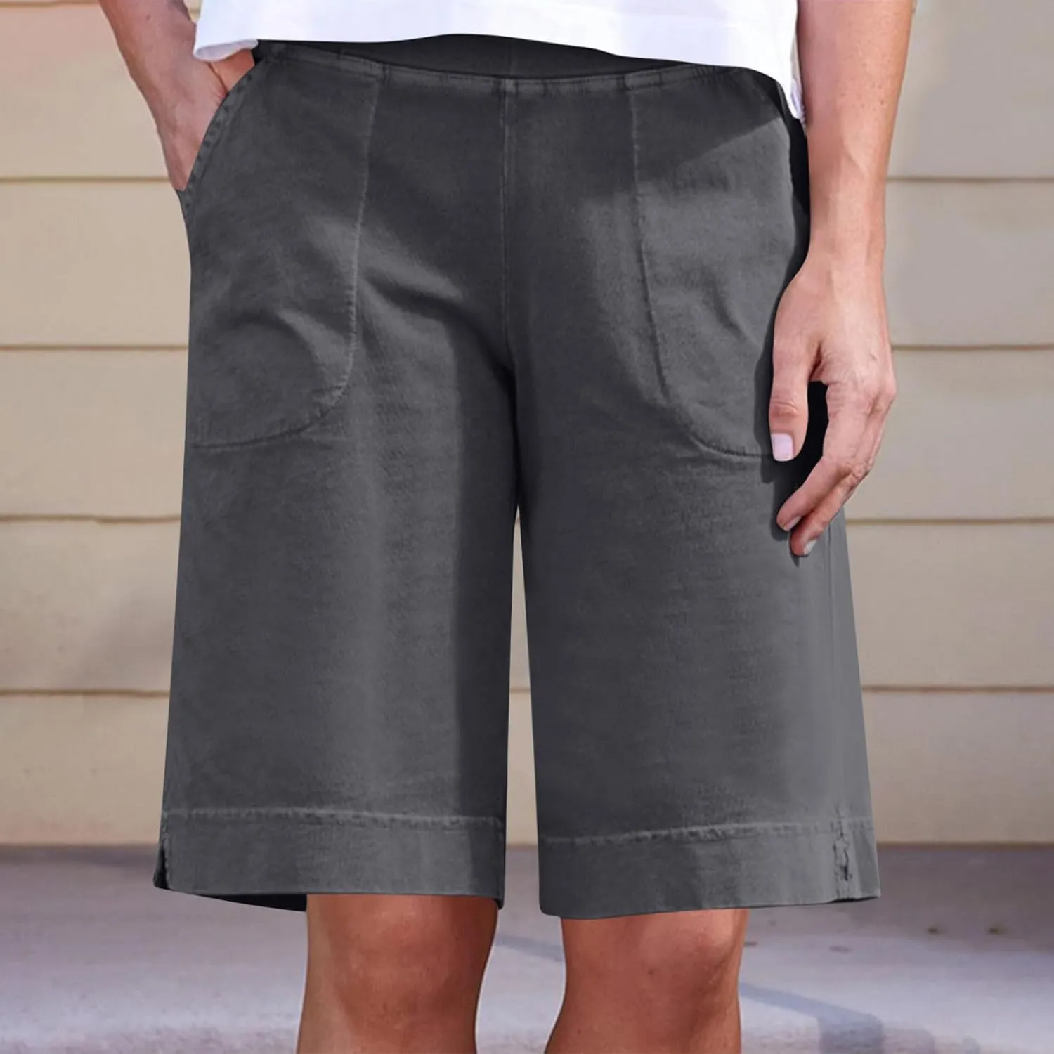Womens Bermuda Shorts with Pockets Elastic Waist Cotton Linen Pant Casual Beach Holiday Vacation Bottoms Summer Shorts